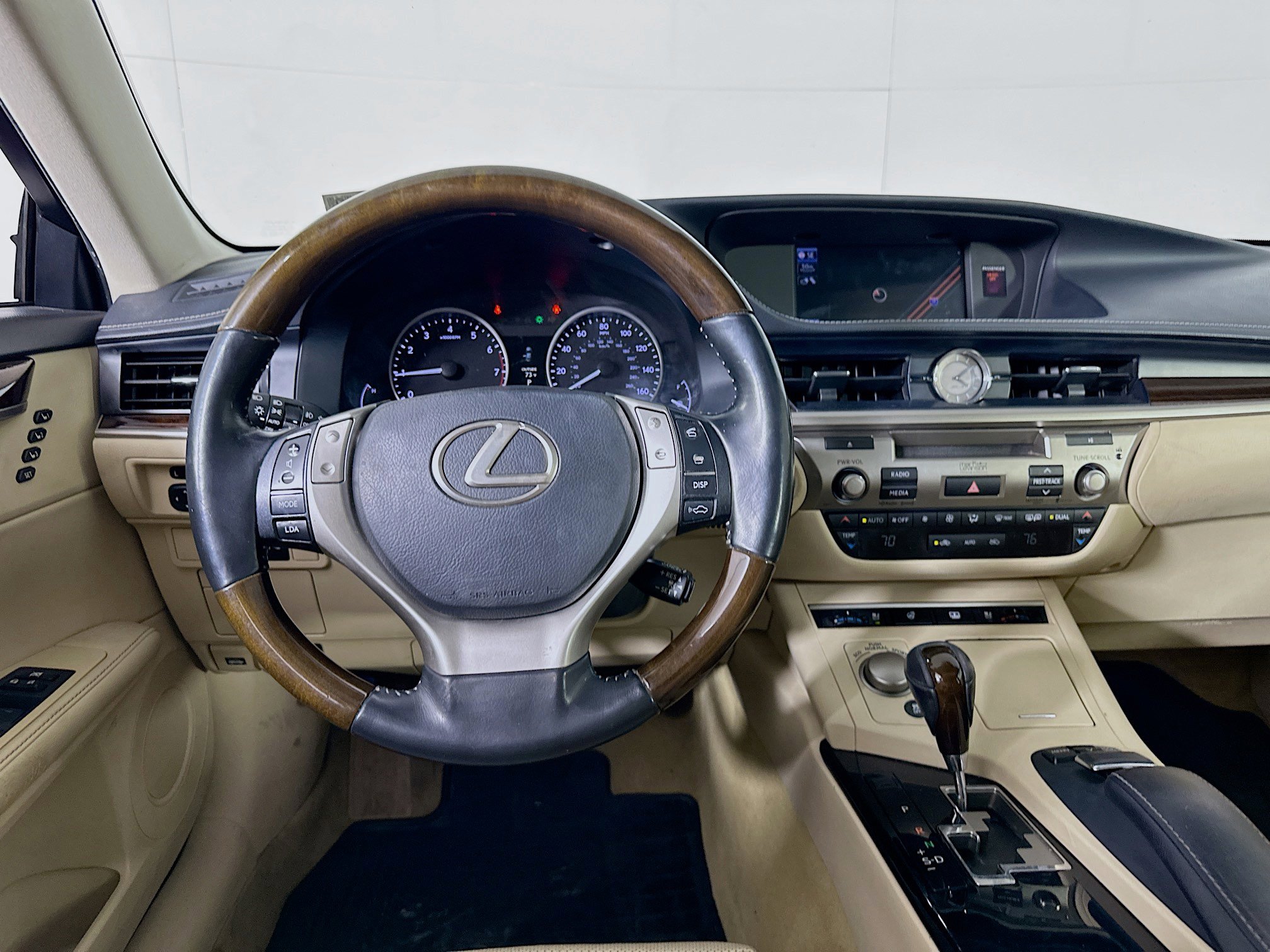 Used 2013 Lexus ES 350 FWD image 17