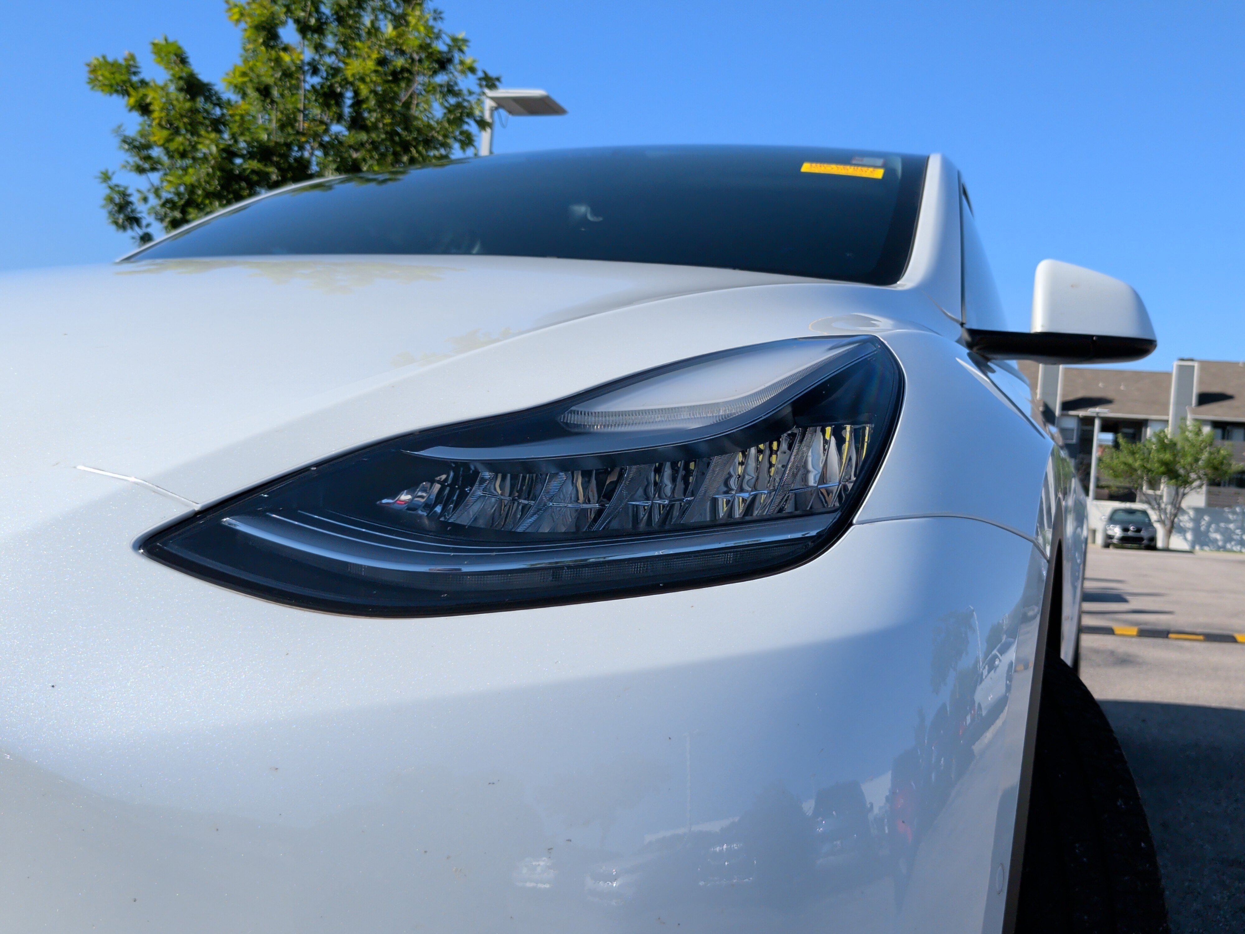 Used 2022 Tesla Model Y Long Range AWD/4WD image 3
