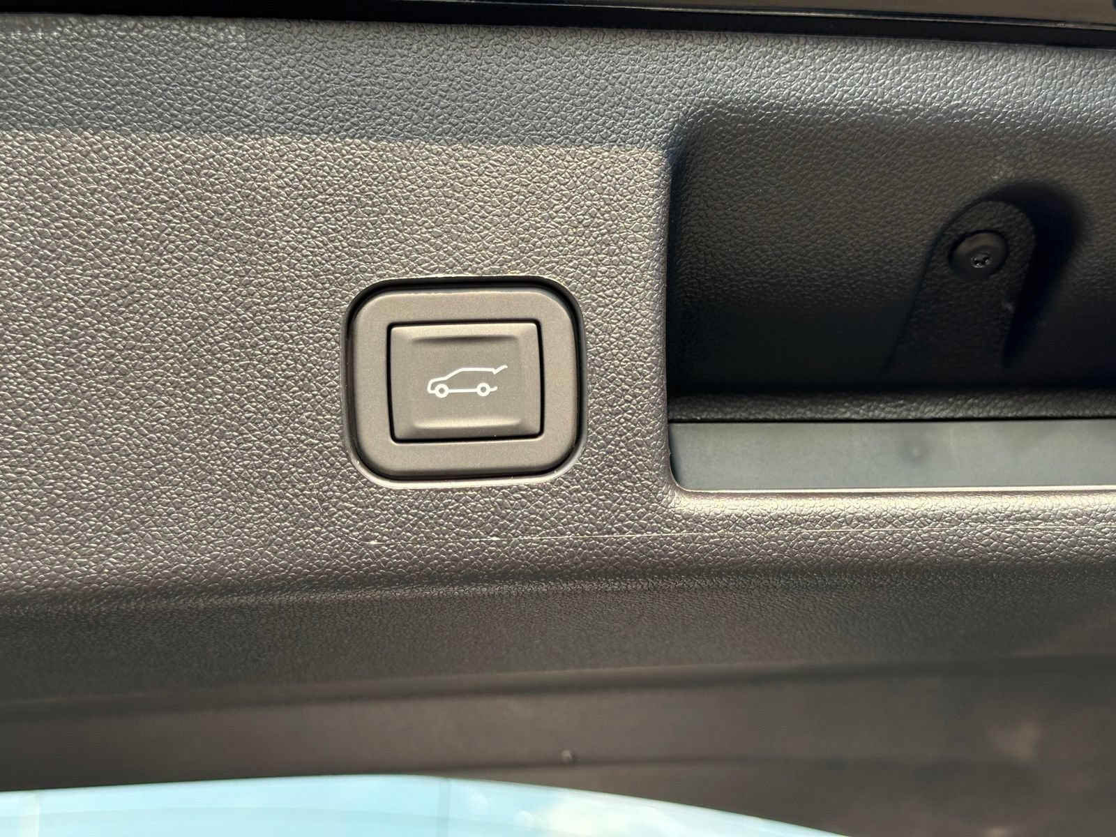 New 2026 Chevrolet Equinox EV LT FWD image 10