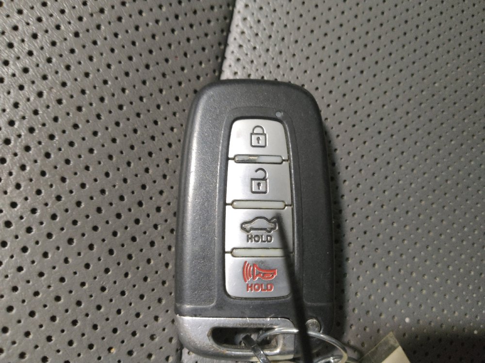 Used 2014 Hyundai Sonata Limited w/ Technology Package 05 FWD image 32