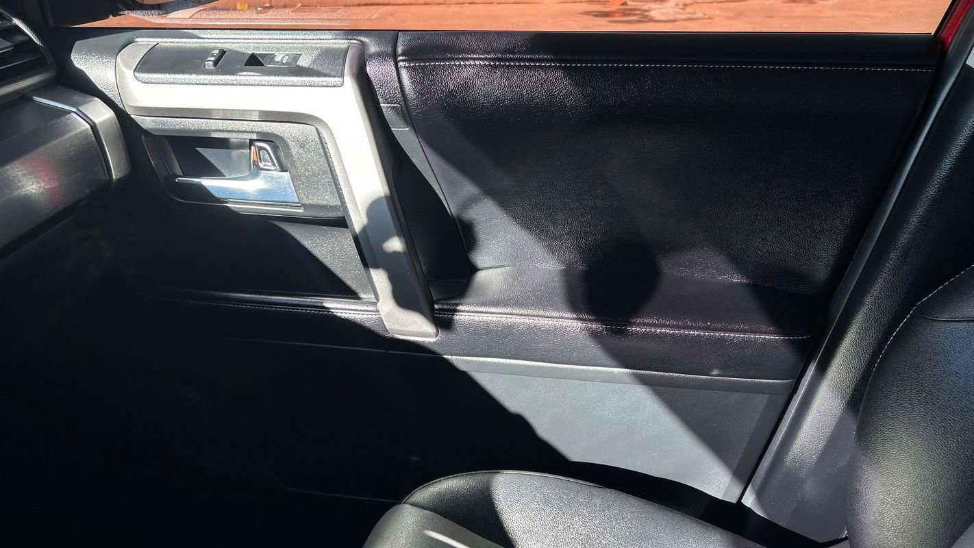 Used 2016 Toyota 4Runner SR5 image 24