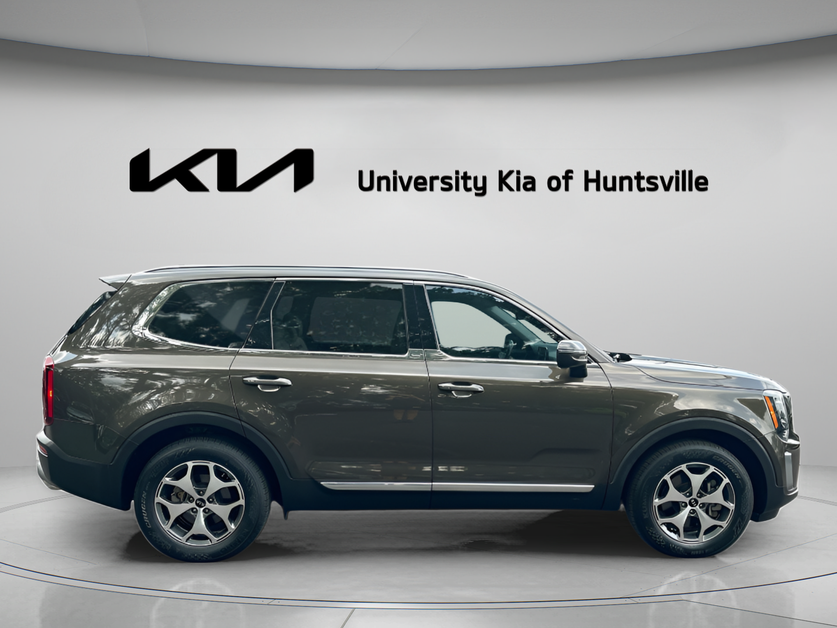 Used 2021 Kia Telluride EX FWD image 9