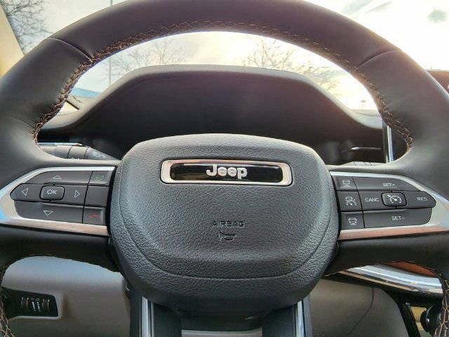 Used 2022 Jeep Compass Limited w/ Sun and Sound Group image 31