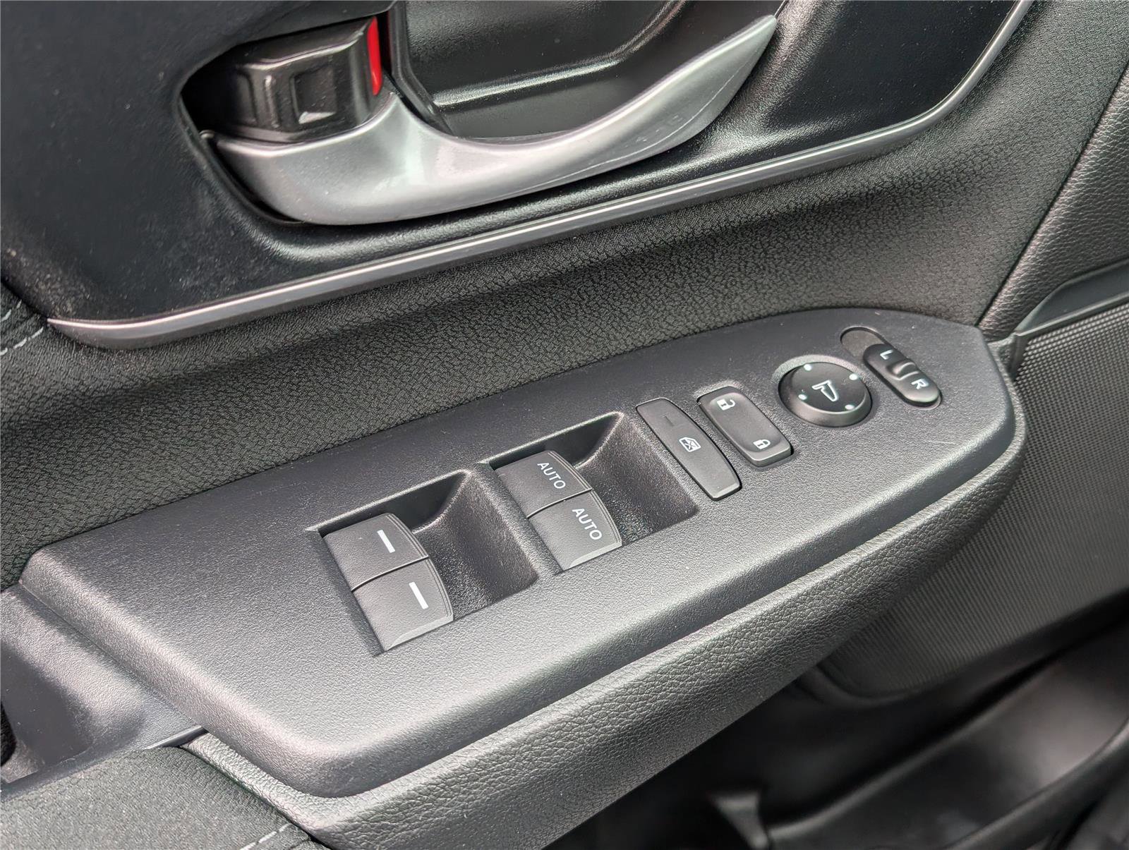 Used 2021 Honda CR-V EX image 18