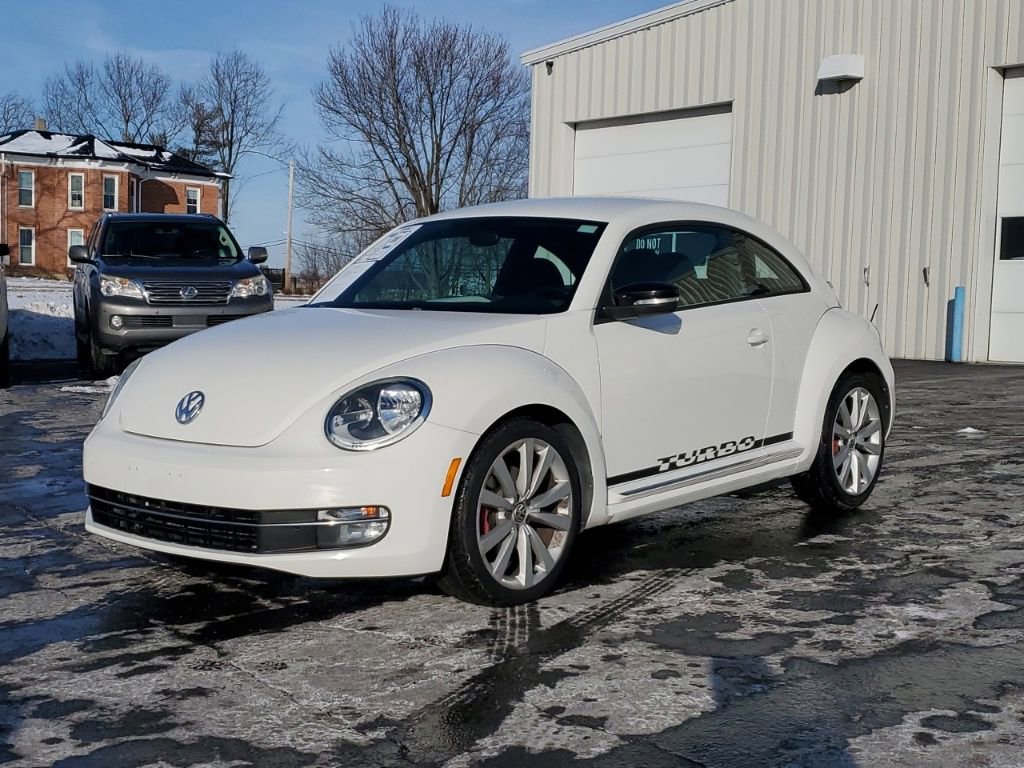Used 2012 Volkswagen Beetle 2.0T image 3