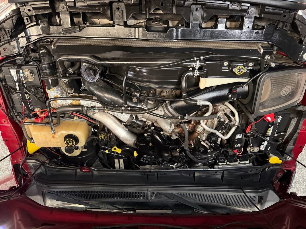 Used 2016 Ford F250 Platinum w/ FX4 Off-Road Package AWD/4WD image 21