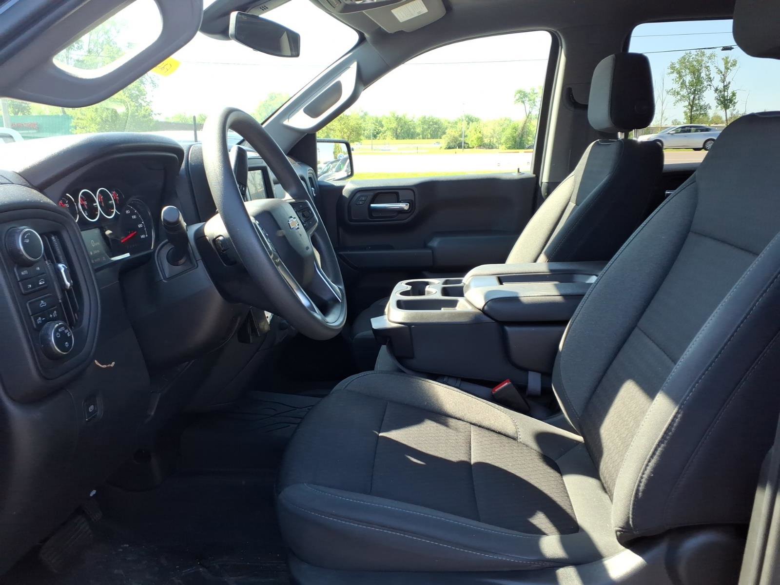 Used 2022 Chevrolet Silverado 1500 Custom w/ Safety Confidence Package image 25