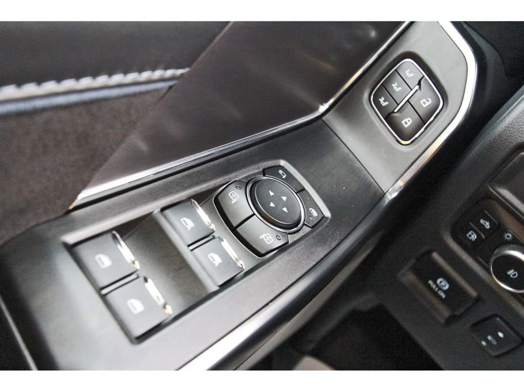 Used 2025 Ford F150 Platinum w/ FX4 Off-Road Package image 19