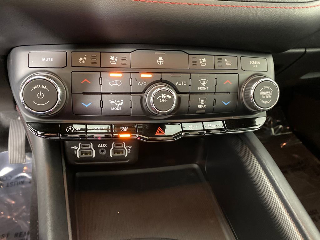 Used 2024 Dodge Durango GT image 23