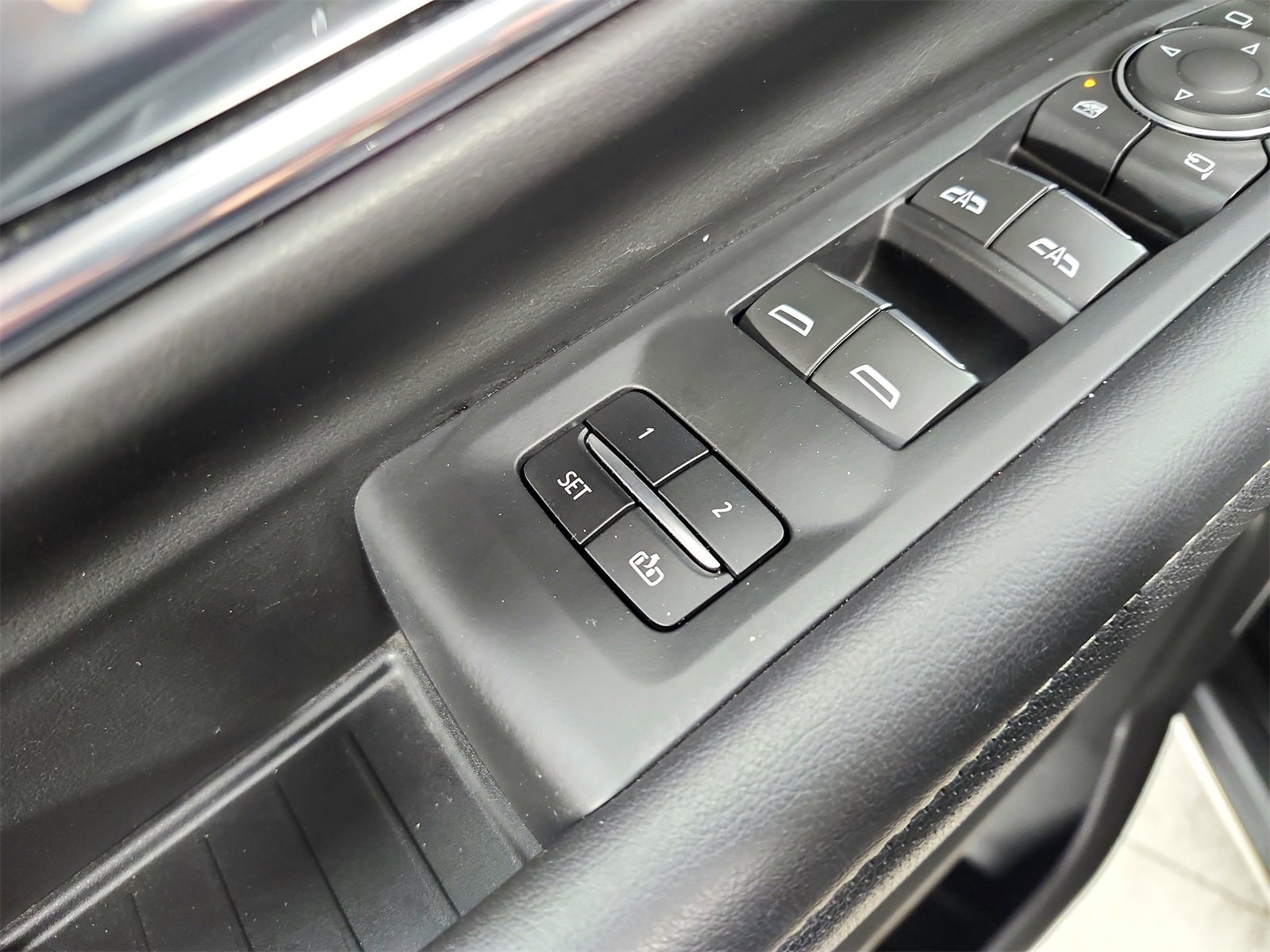 Used 2024 Chevrolet Tahoe Premier image 19