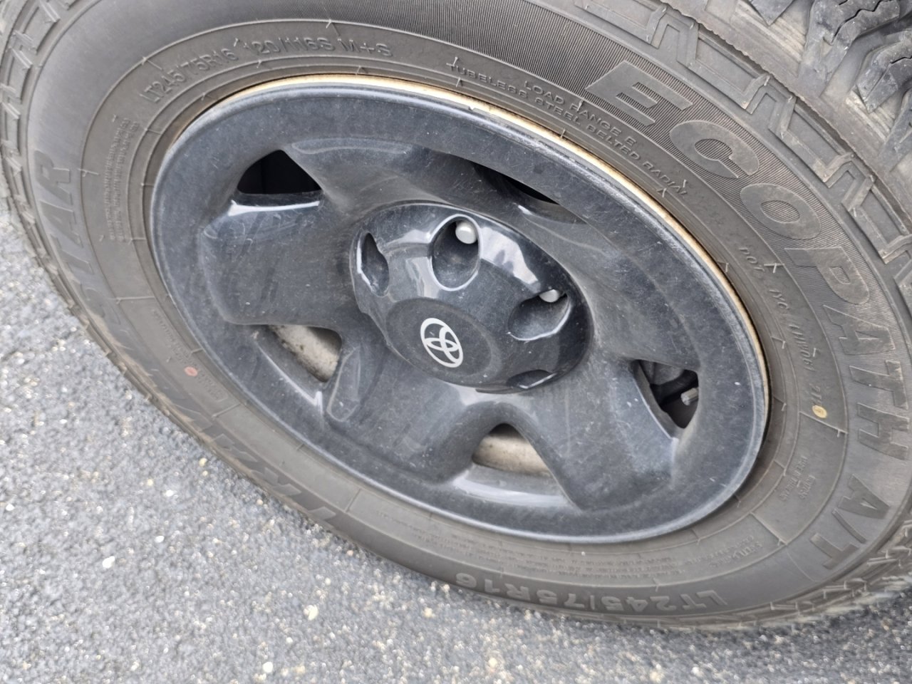 Used 2021 Toyota Tacoma SR image 13