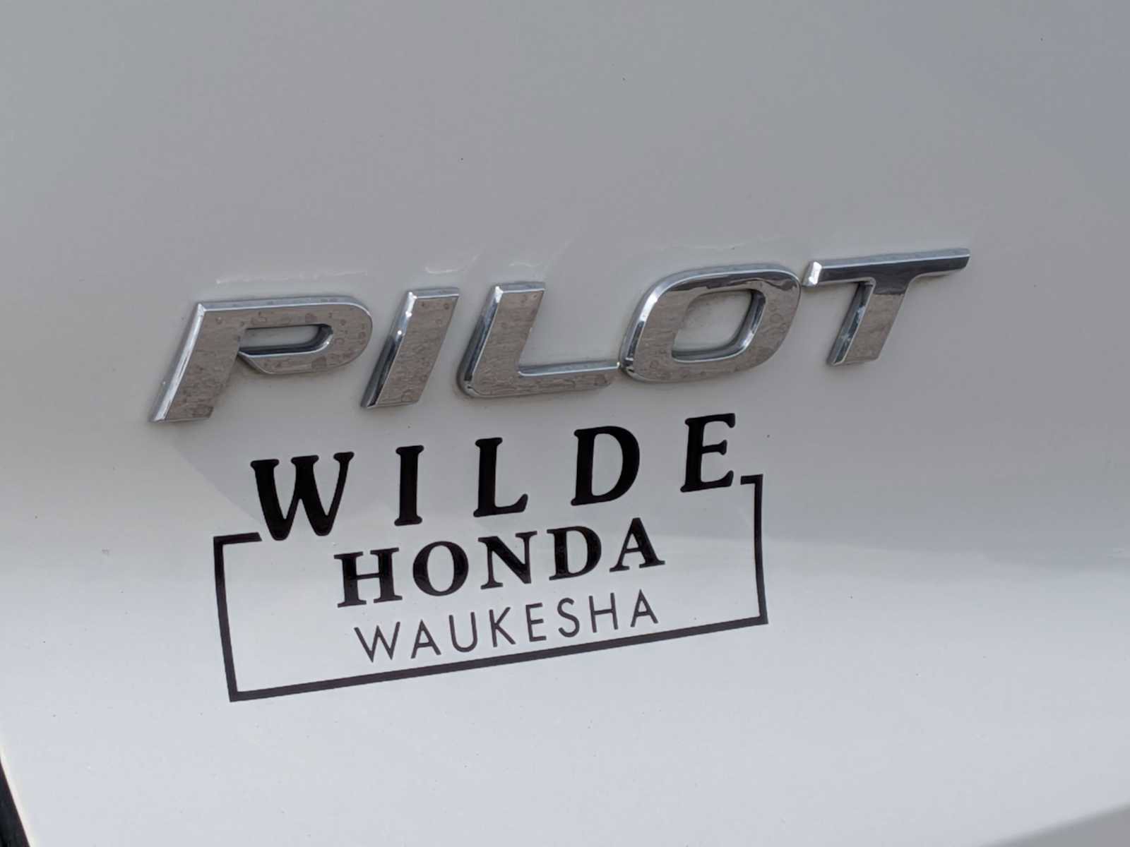 Used 2017 Honda Pilot Elite image 11