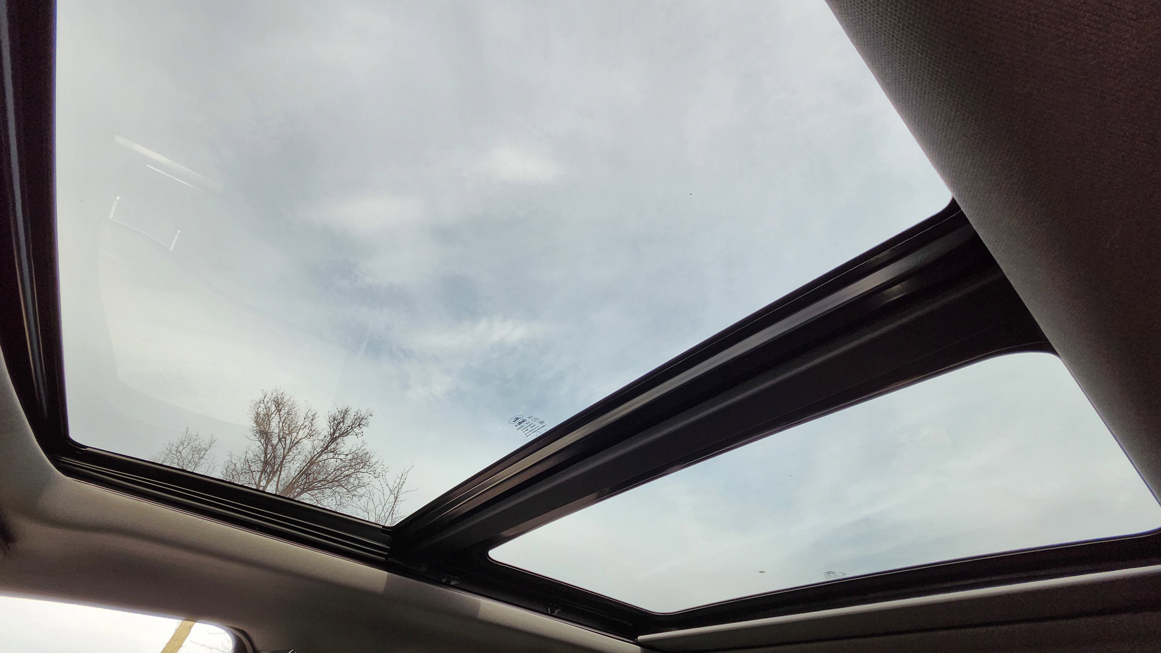 Used 2016 Ford F150 Lariat image 2