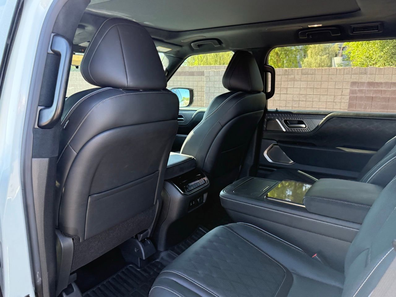 Certified 2025 INFINITI QX80 Autograph w/ Autograph Exterior Package image 11