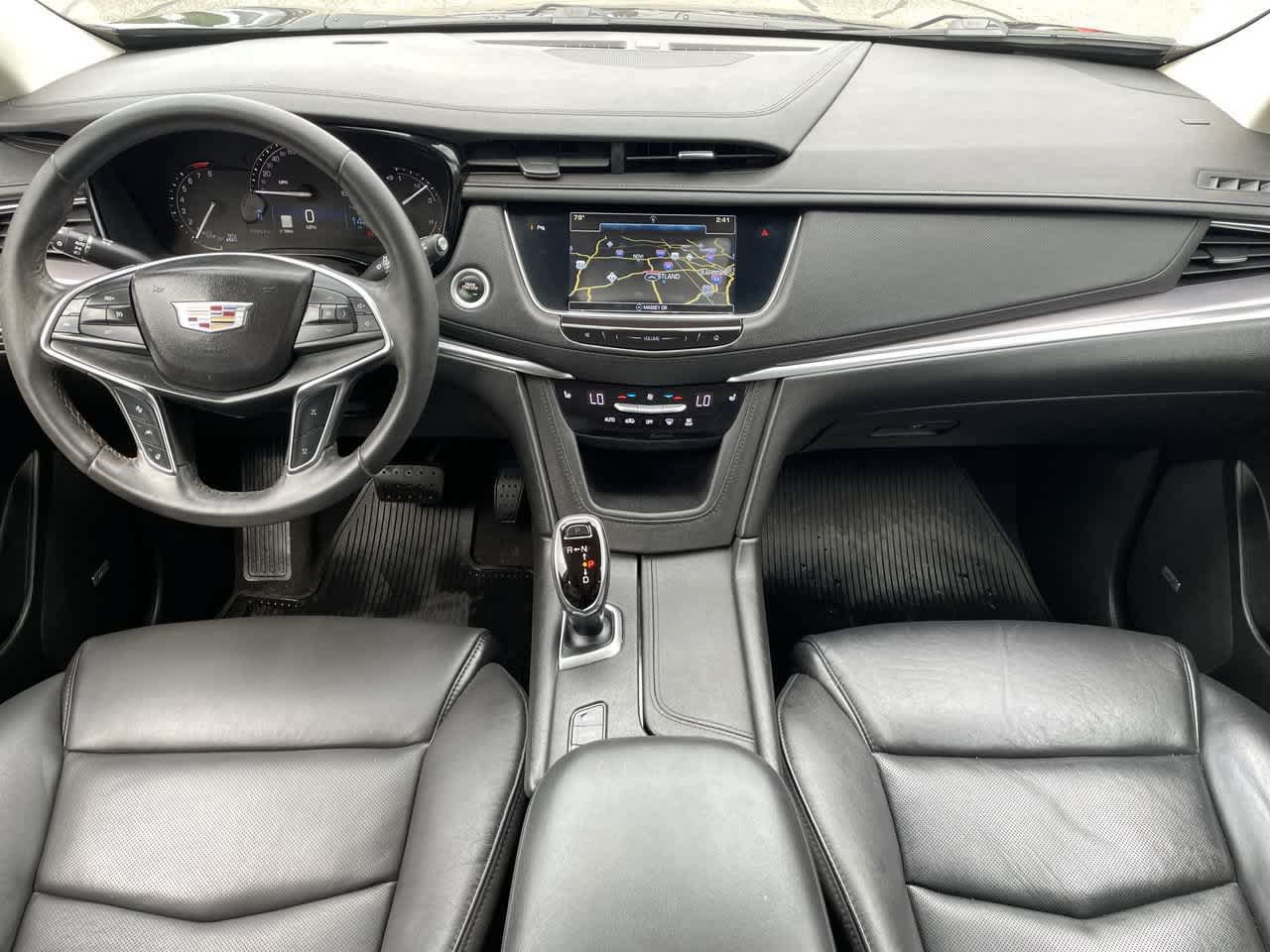 Used 2018 Cadillac XT5 Luxury w/ Driver Awareness Package AWD/4WD image 25