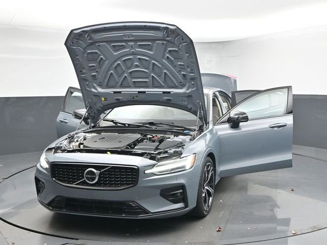 Used 2024 Volvo S60 B5 Ultimate image 53