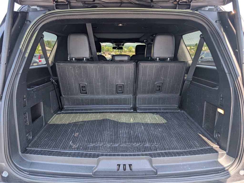 Used 2021 Ford Expedition Max Limited AWD/4WD image 9