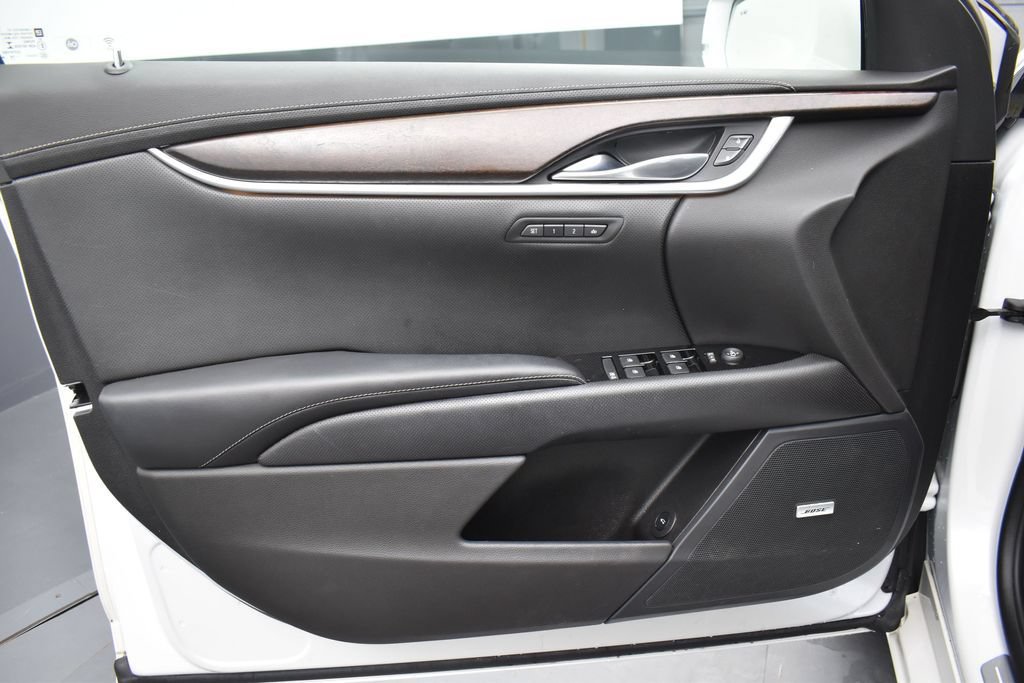 Used 2019 Cadillac XTS Luxury w/ Driver Awareness Package FWD image 9