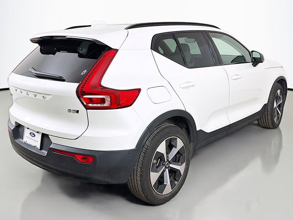 Used 2023 Volvo XC40 B5 Plus w/ Driver Assist Package image 10