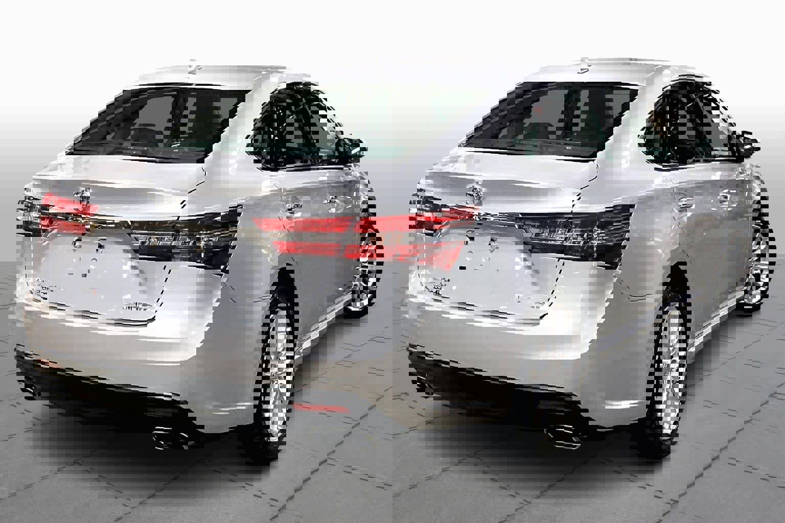 Used 2013 Toyota Avalon Limited image 12