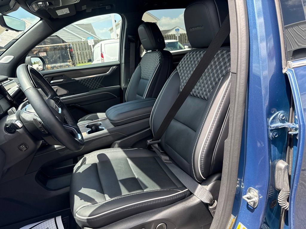 Used 2024 GMC Acadia Denali w/ Super Cruise Package AWD/4WD image 7