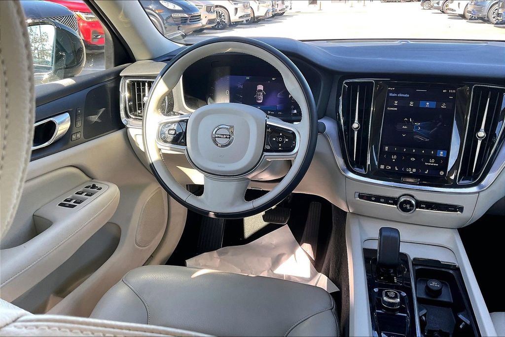 Certified 2024 Volvo S60 B5 Core image 7