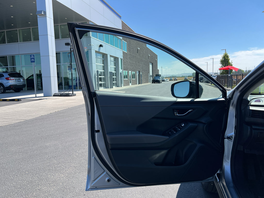 Certified 2026 Subaru Crosstrek 2.5i Limited w/ Crosstrek Mirror Package AWD/4WD image 13
