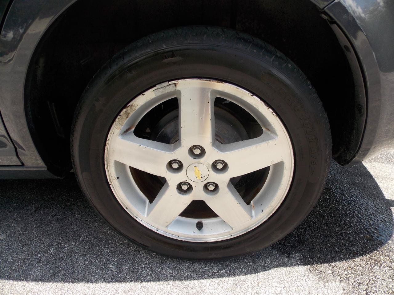 Used 2009 Chevrolet Cobalt LT w/ Preferred Equipment Group FWD image 29