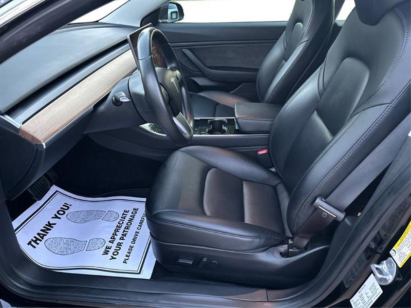 Used 2019 Tesla Model 3 Standard Range Plus image 10