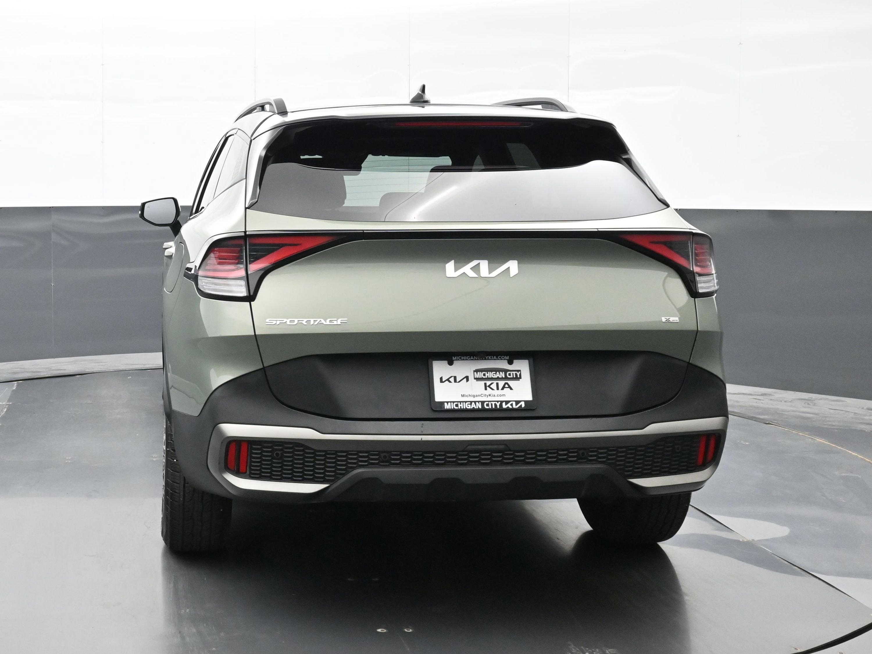 Used 2023 Kia Sportage X-Pro AWD/4WD image 3