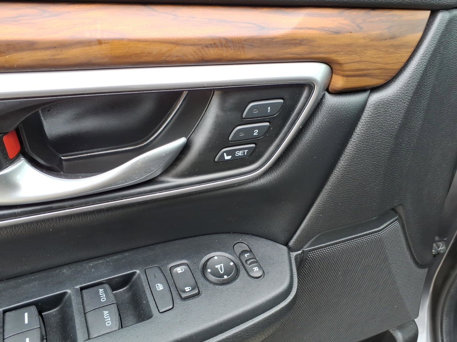 Used 2022 Honda CR-V EX-L image 16