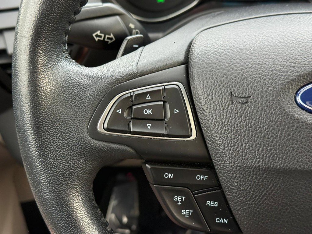 Used 2017 Ford Escape Titanium image 22