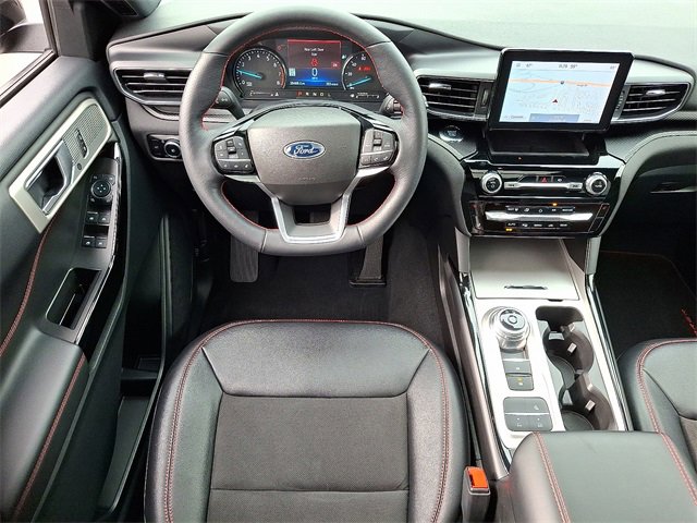 Certified 2023 Ford Explorer ST-Line w/ Class IV Trailer Tow Package image 11