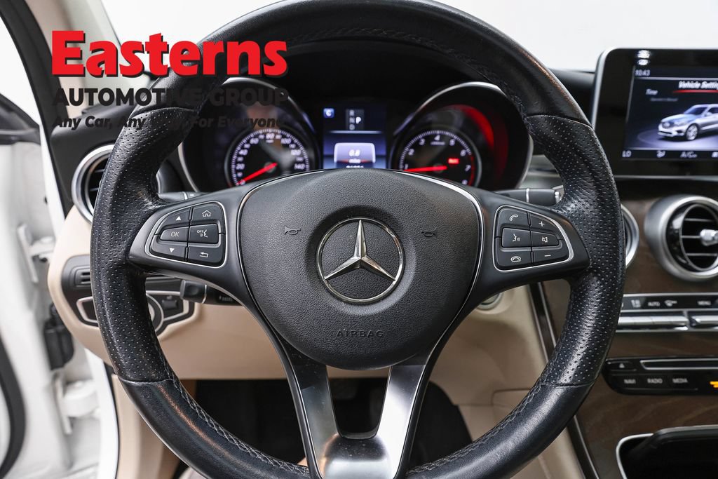 Used 2019 Mercedes-Benz GLC 300 4MATIC image 10