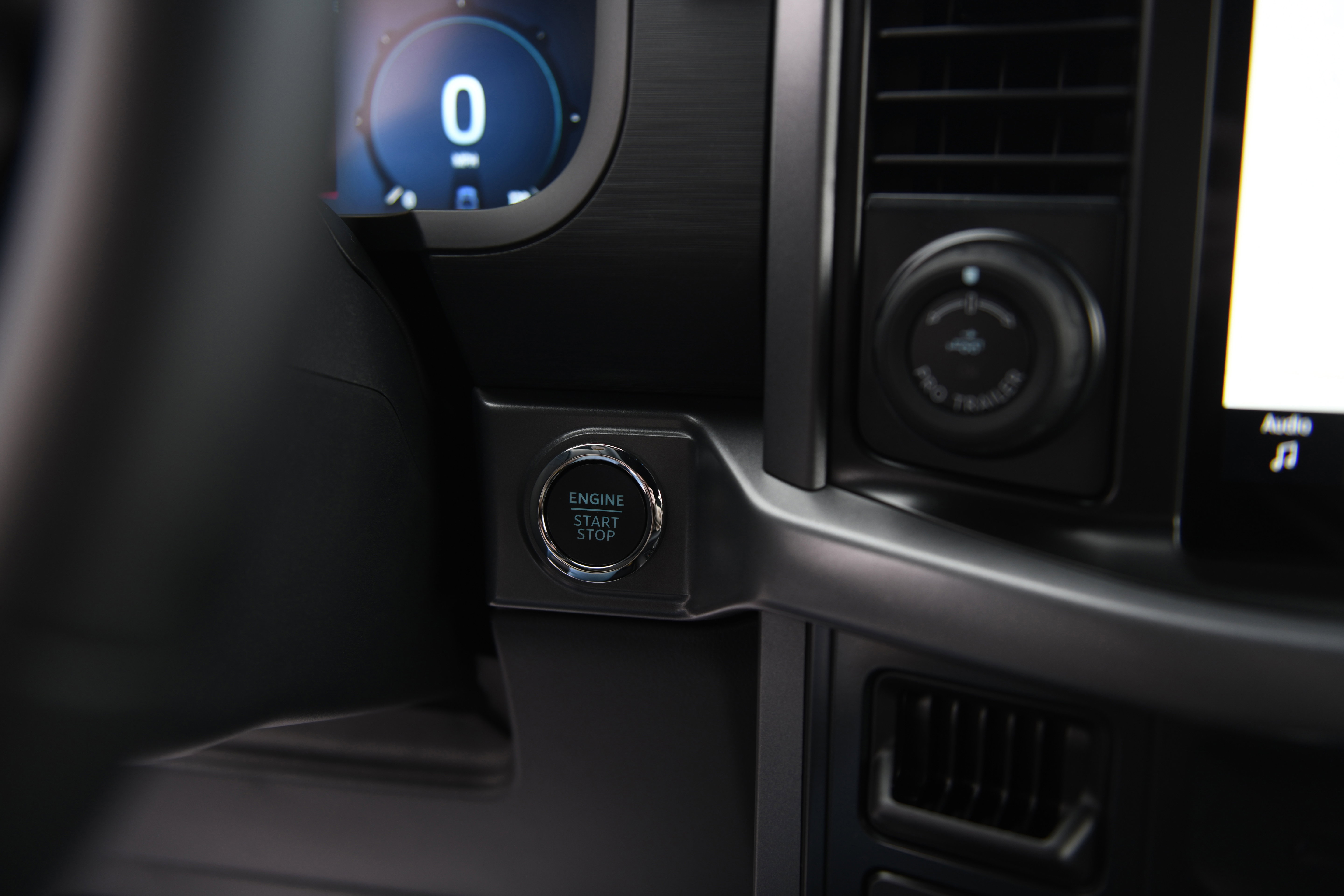 New 2026 Ford F150 XLT w/ Equipment Group 302A MID image 28