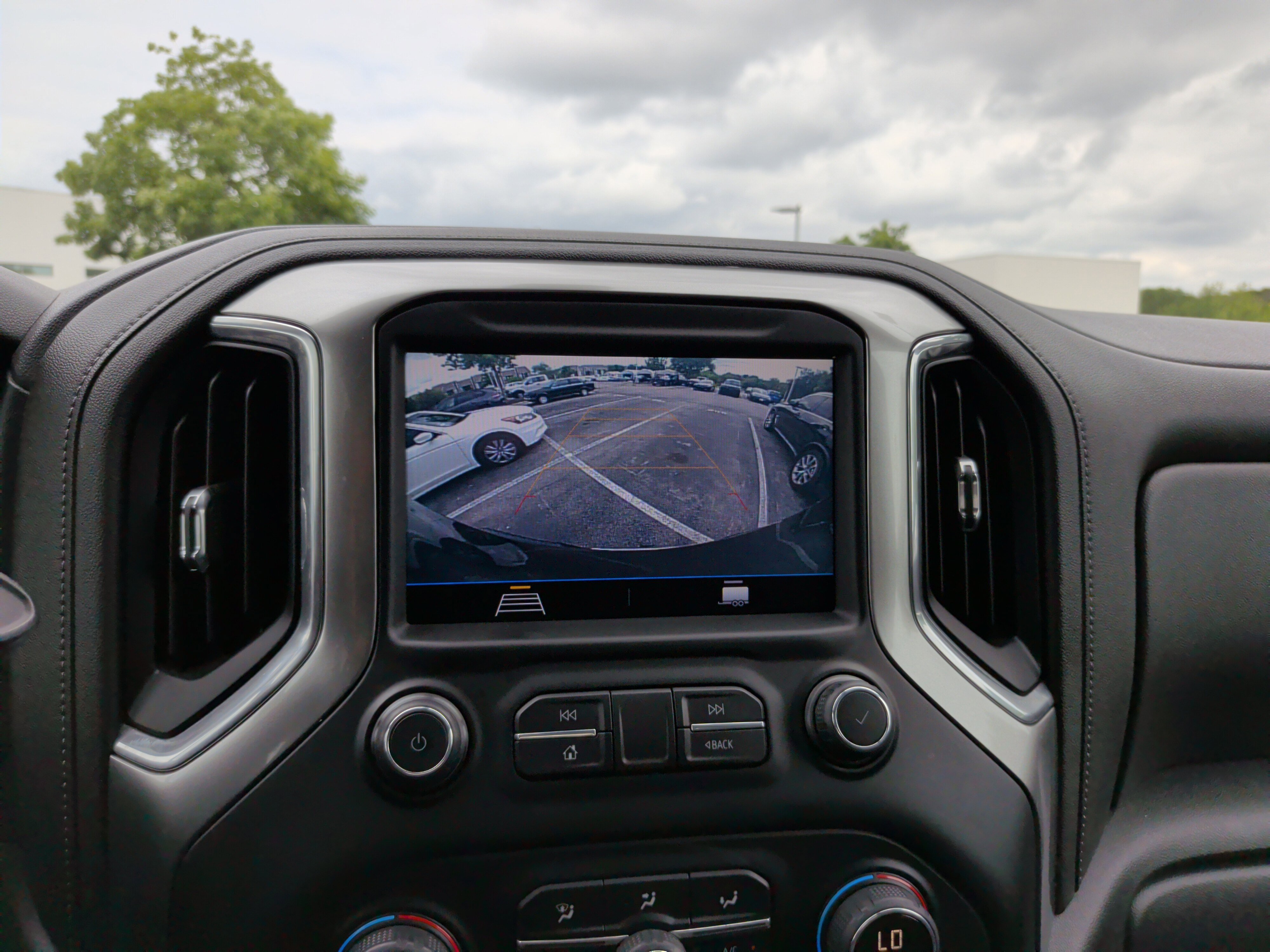 Used 2019 Chevrolet Silverado 1500 LT w/ All-Star Edition AWD/4WD image 18