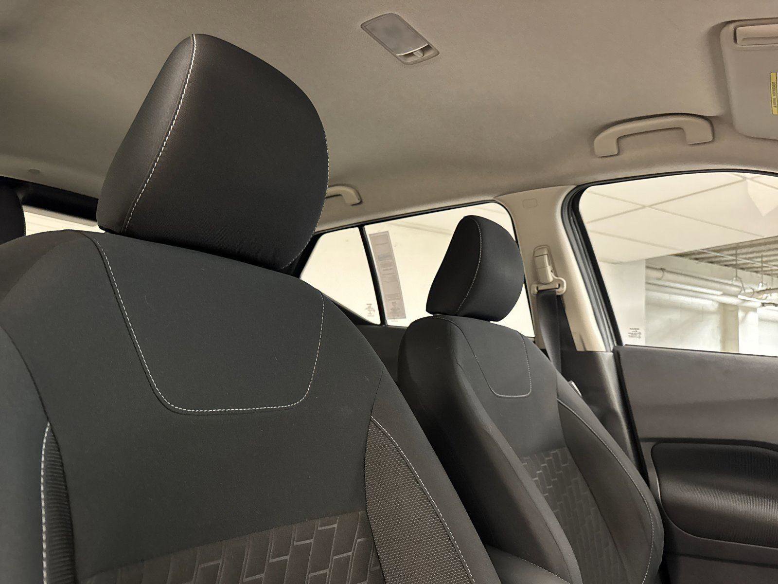 Used 2021 Nissan Kicks SV image 16