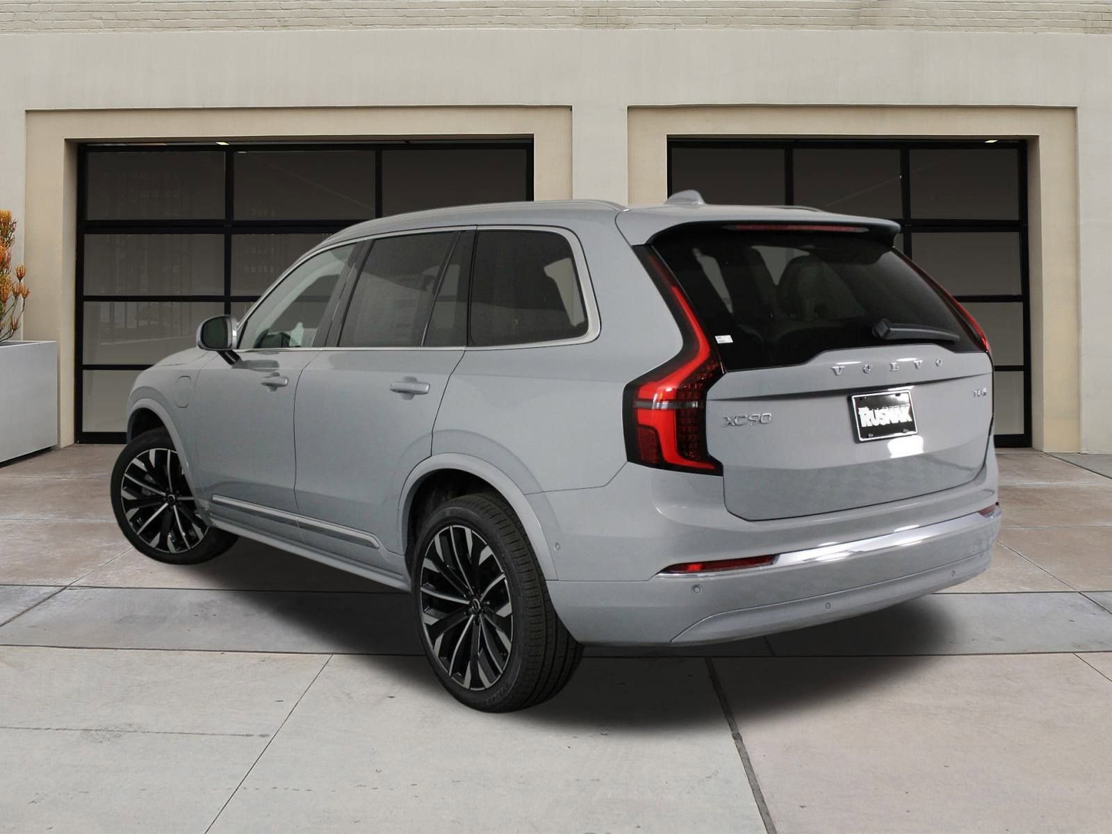 New 2026 Volvo XC90 T8 Ultra image 3
