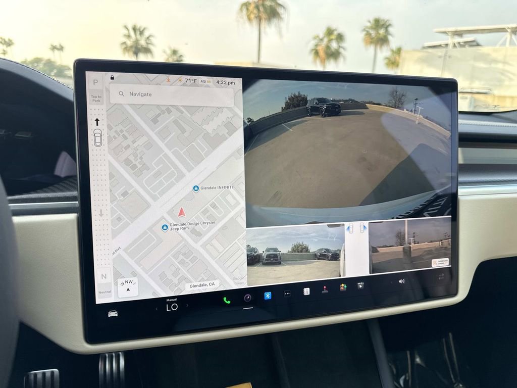 Used 2021 Tesla Model S Plaid image 25