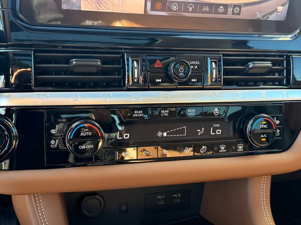 New 2026 Nissan Pathfinder Platinum image 28