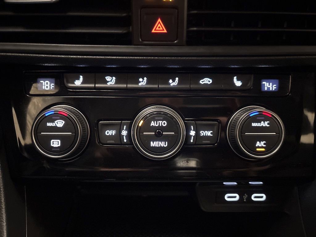 Used 2024 Volkswagen Jetta SE image 20