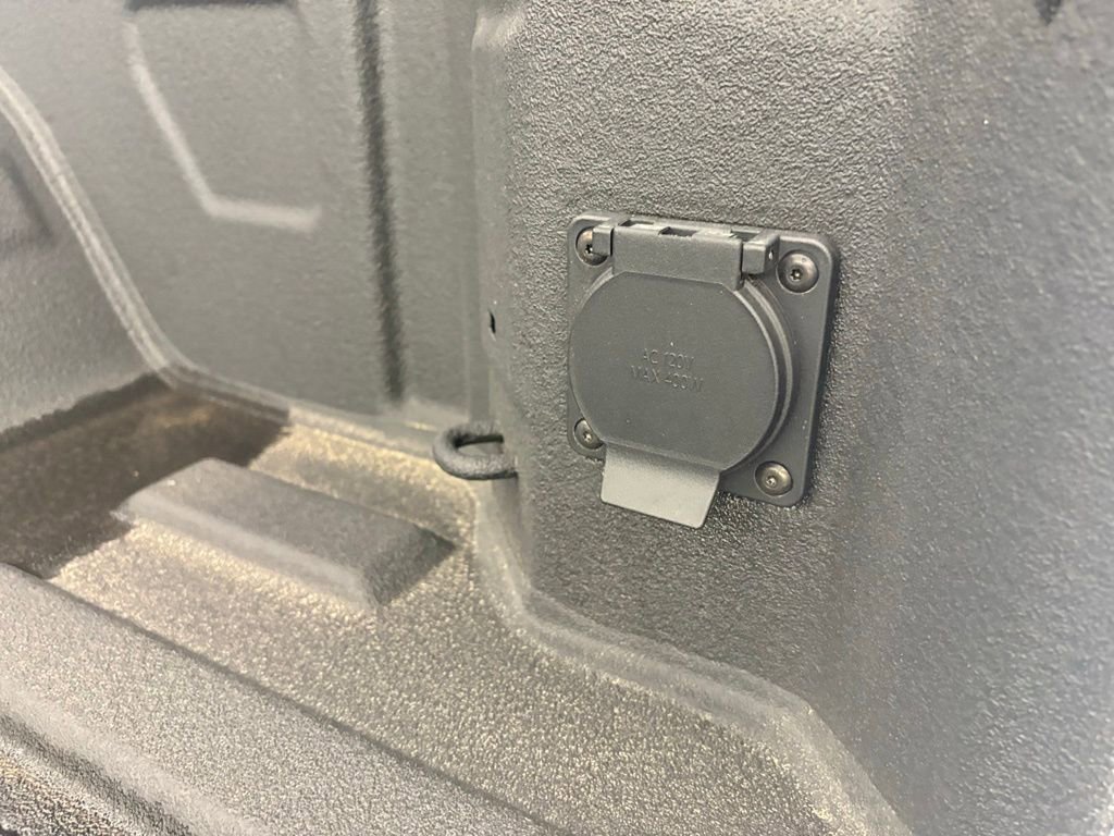 Used 2025 Chevrolet Silverado 1500 LT w/ Safety Package image 25