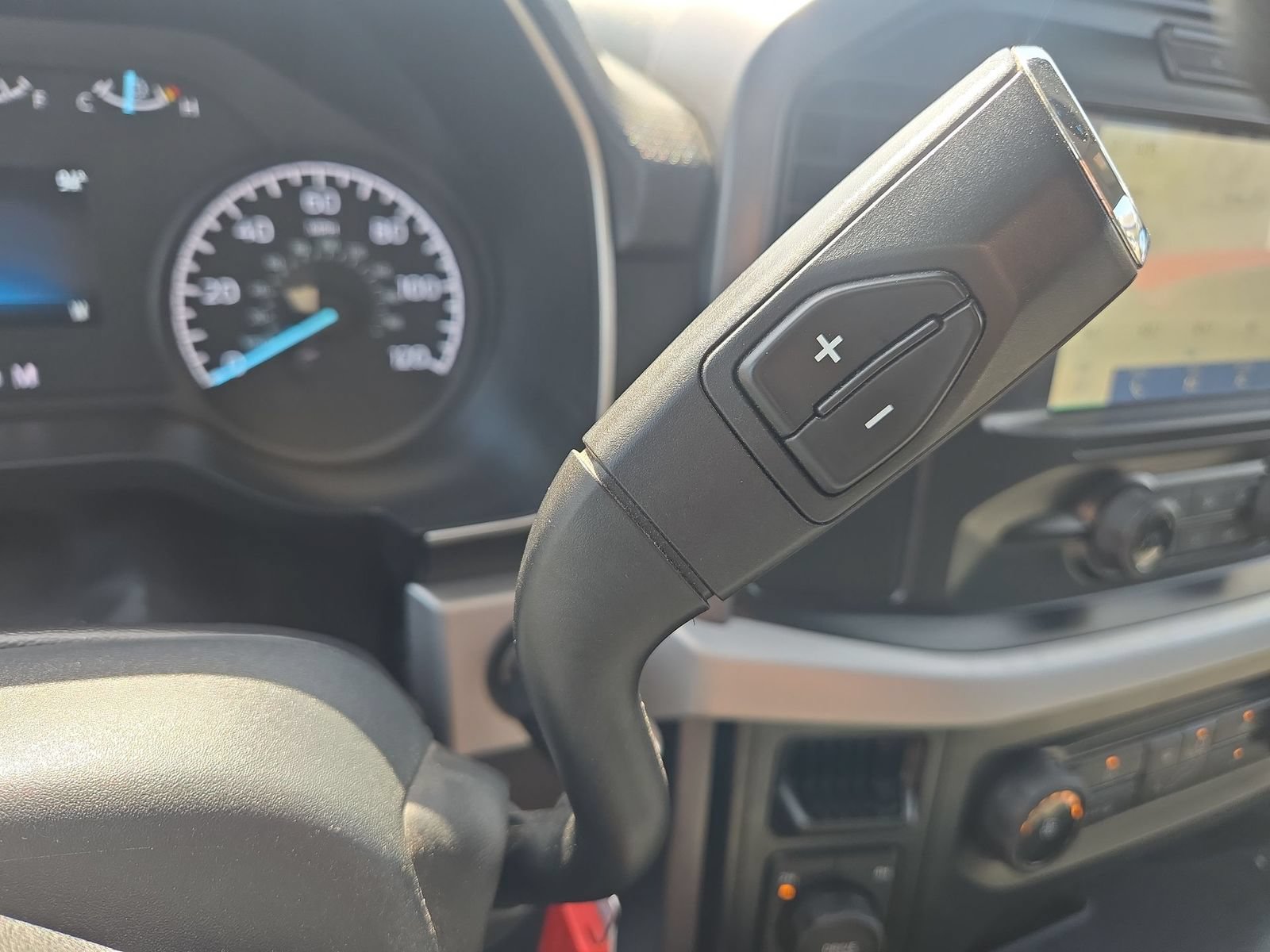 Used 2023 Ford F150 XLT AWD/4WD image 30