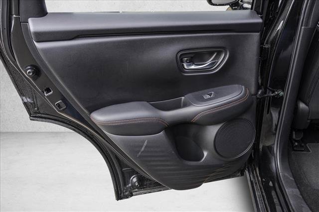 Used 2025 Honda HR-V Sport image 21