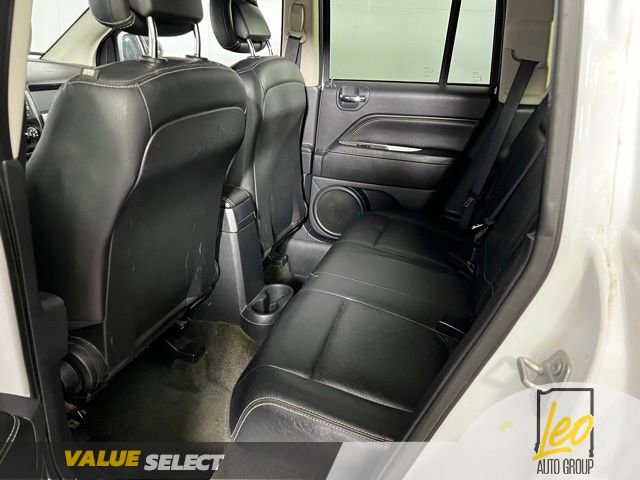 Used 2016 Jeep Compass High Altitude FWD image 18