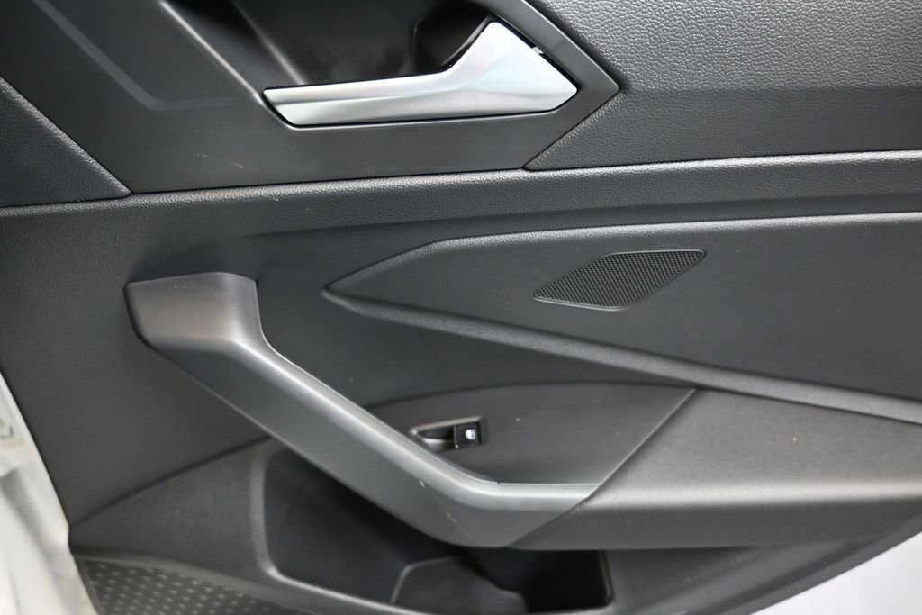 Used 2023 Volkswagen Jetta SE w/ Panoramic Sunroof Package FWD image 15