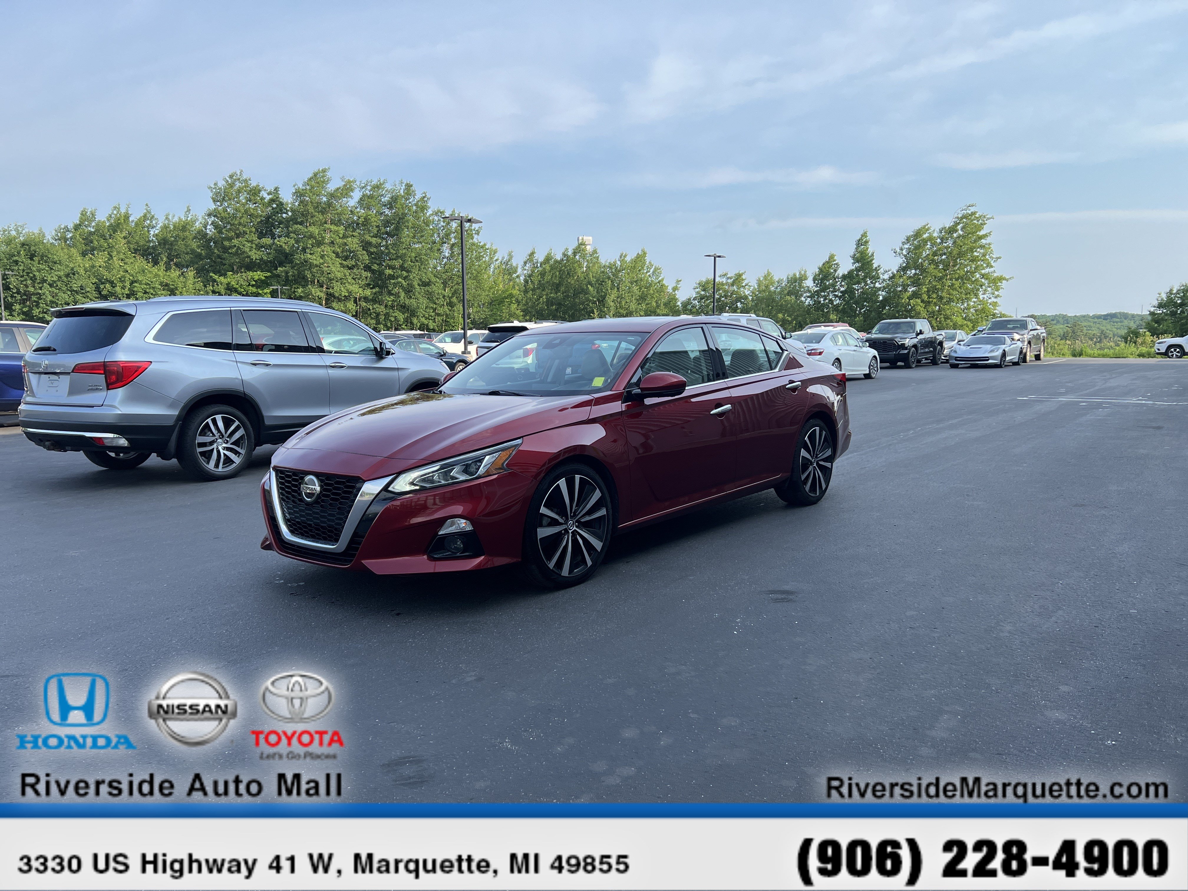 Used 2019 Nissan Altima 2.5 Platinum FWD image 3