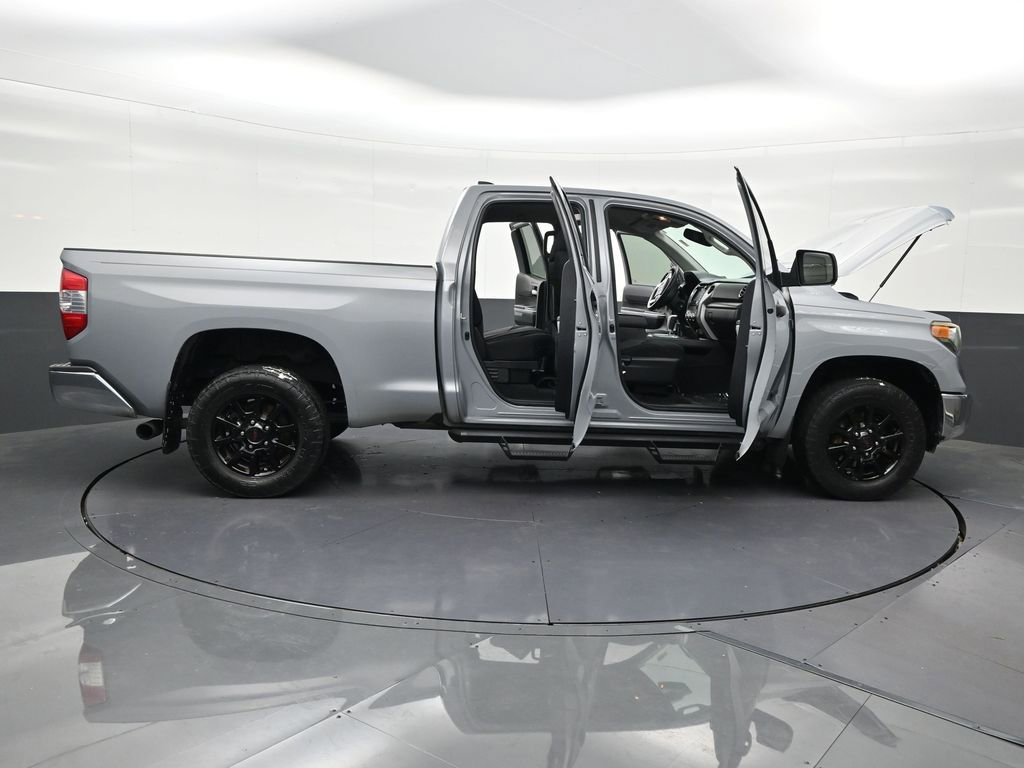 Used 2020 Toyota Tundra SR5 w/ SR5 Upgrade Package RWD image 34
