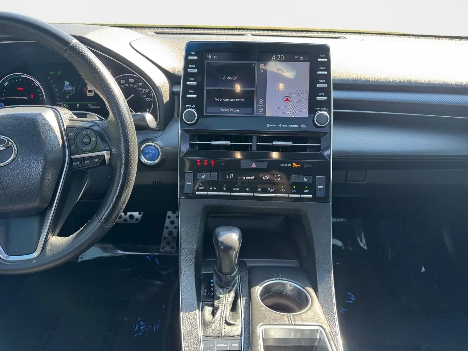 Used 2021 Toyota Avalon XSE FWD image 13