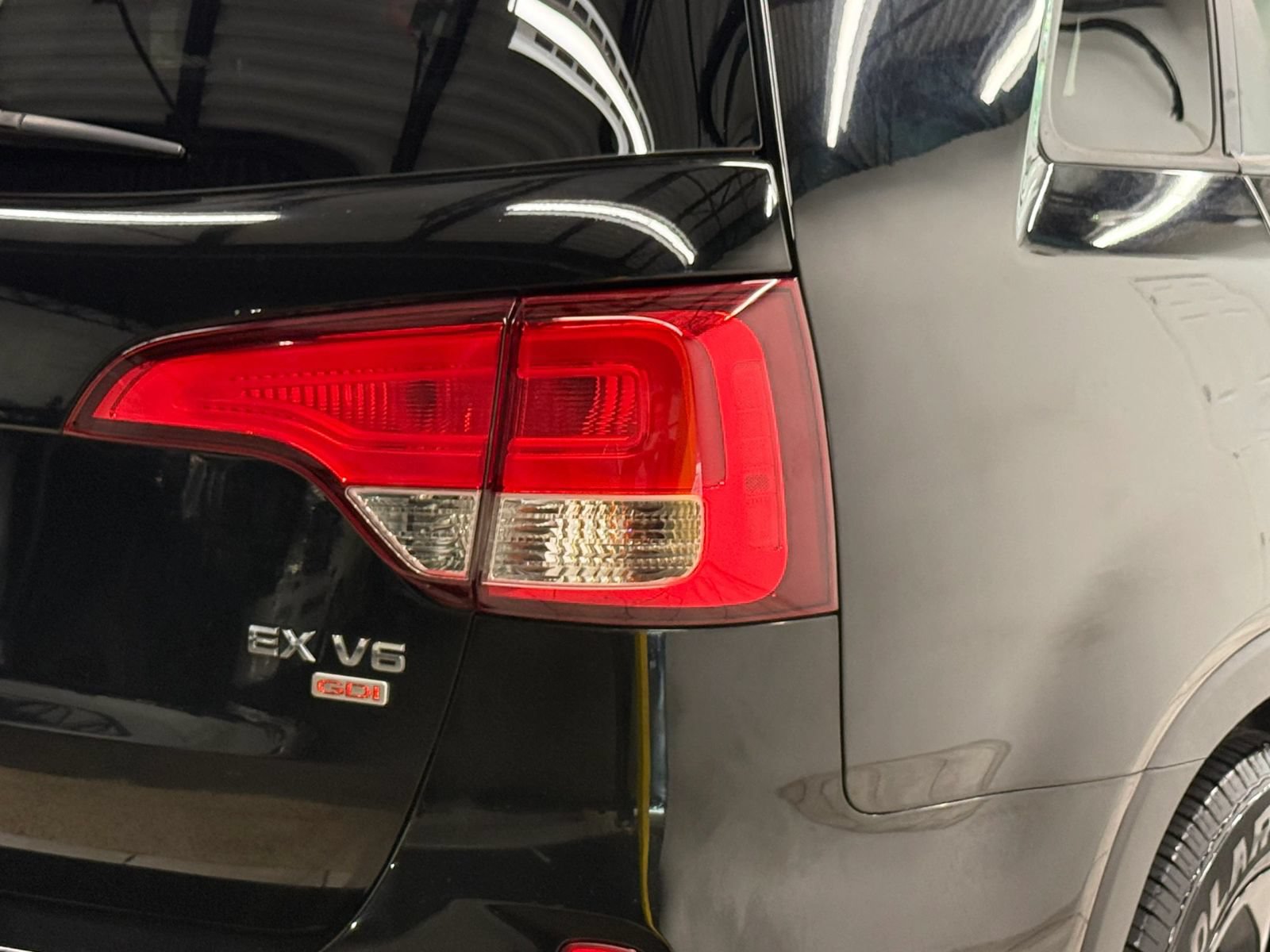 Used 2014 Kia Sorento EX w/ EX V6 Touring Package AWD/4WD image 10